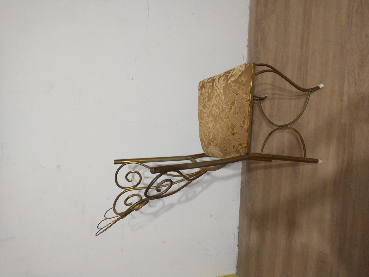 Cadeira Antiguidade em Bronze Dourado 102 cm x 49 cm x 41 cm