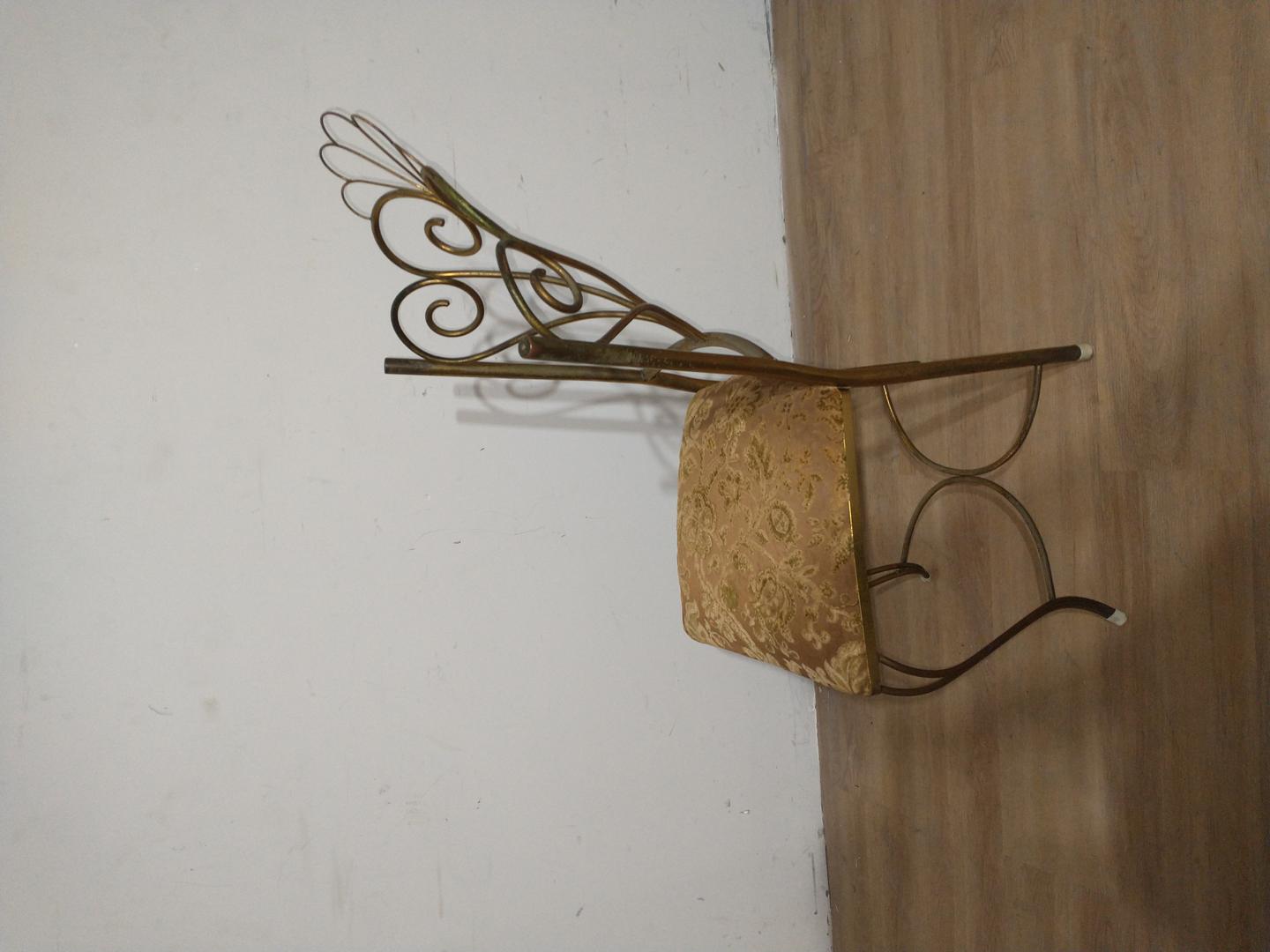 Cadeira Antiguidade em Bronze Dourado 102 cm x 49 cm x 41 cm