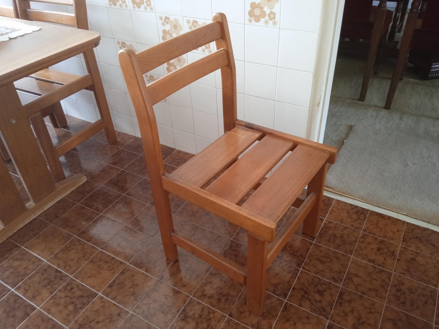 Cadeira de Jantar Fixa em Madeira Marrom 84 cm x 45 cm x 50 cm