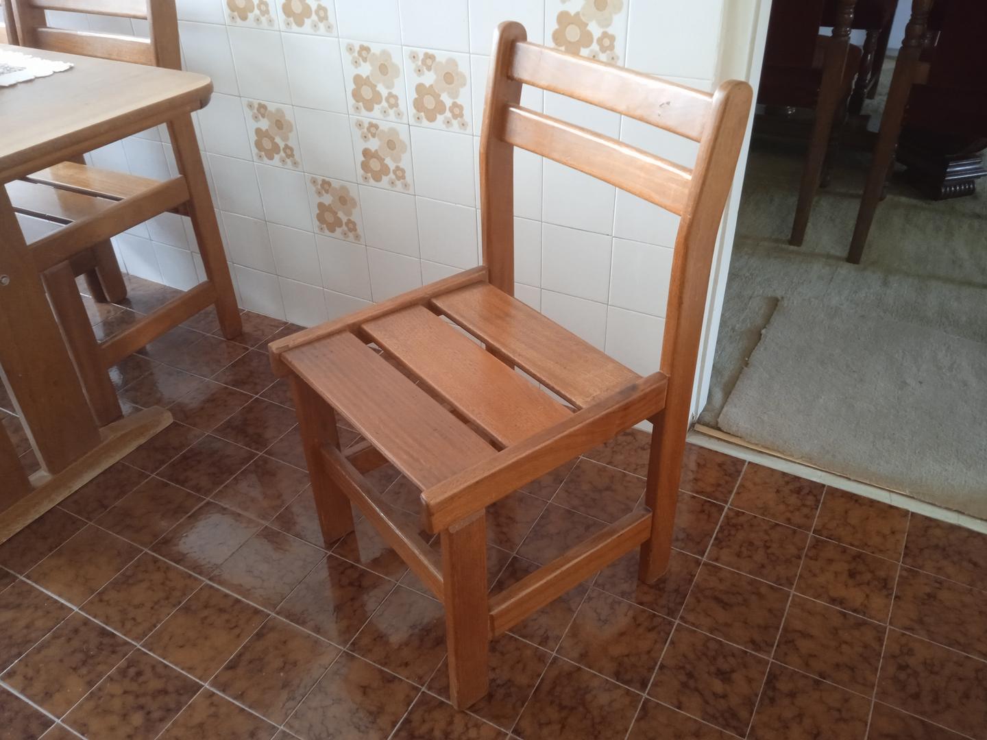 Cadeira de Jantar Fixa em Madeira Marrom 84 cm x 45 cm x 50 cm