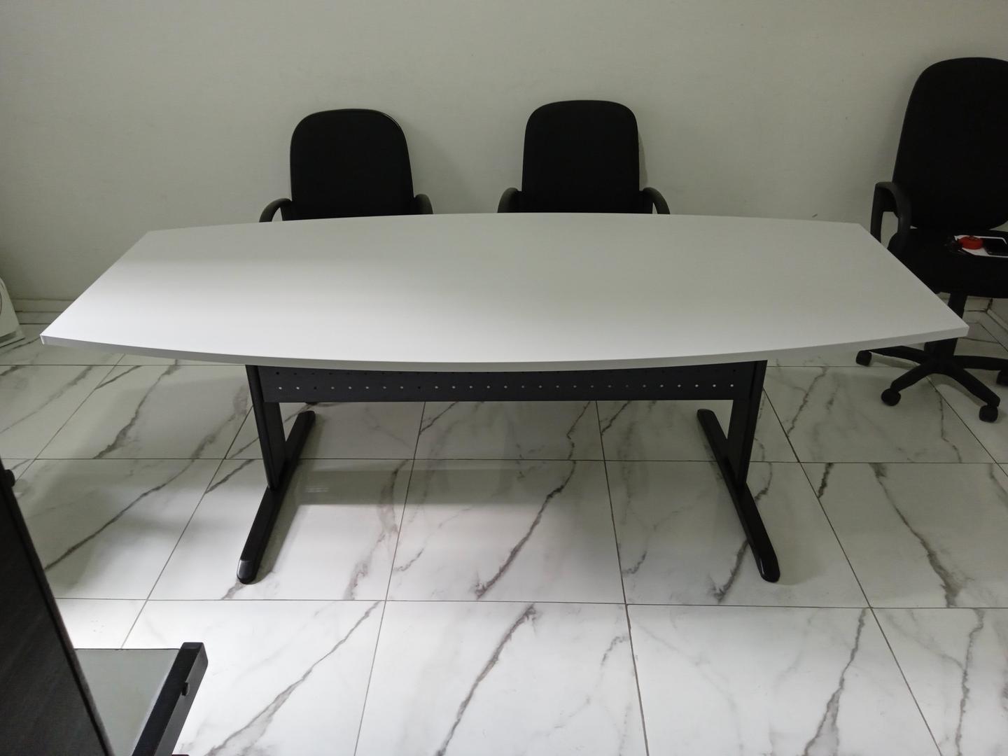 Mesa de reunião s/ cadeiras em Aço / MDF Cinza 74 cm x 220 cm x 101 cm