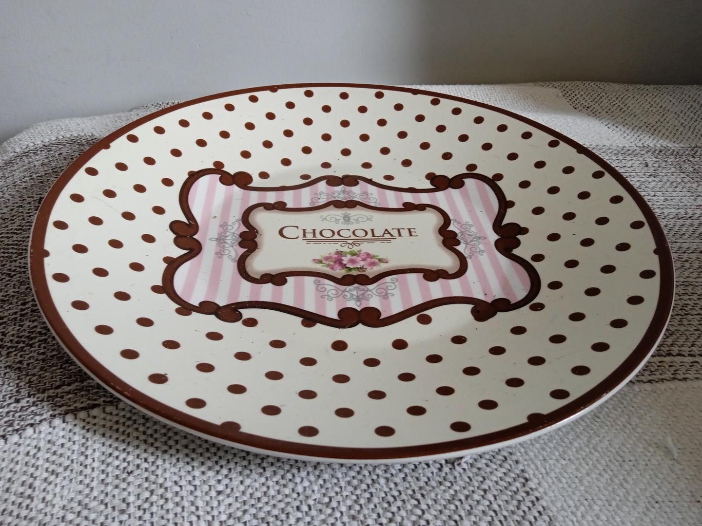 Prato p/ bolo decorativo em Porcelana Marrom 2 cm x 30 cm x 30 cm