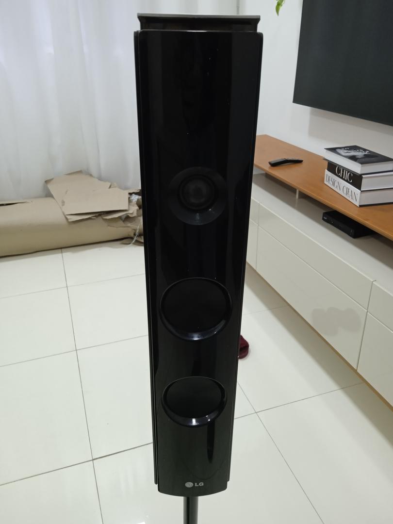 Home Theater Lg completo c/ 4 torres LG SH96TR-W Preto