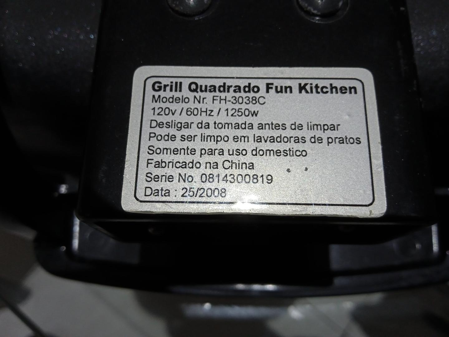 Grill Fun Kitchen FH-3038C em Aço Preto 15 cm x 45 cm x 30 cm