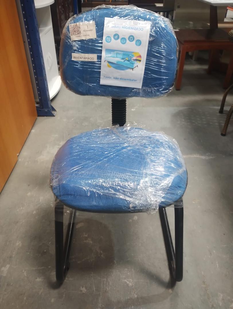 Cadeira de Escritorio s/ Braço / Fixa Azul