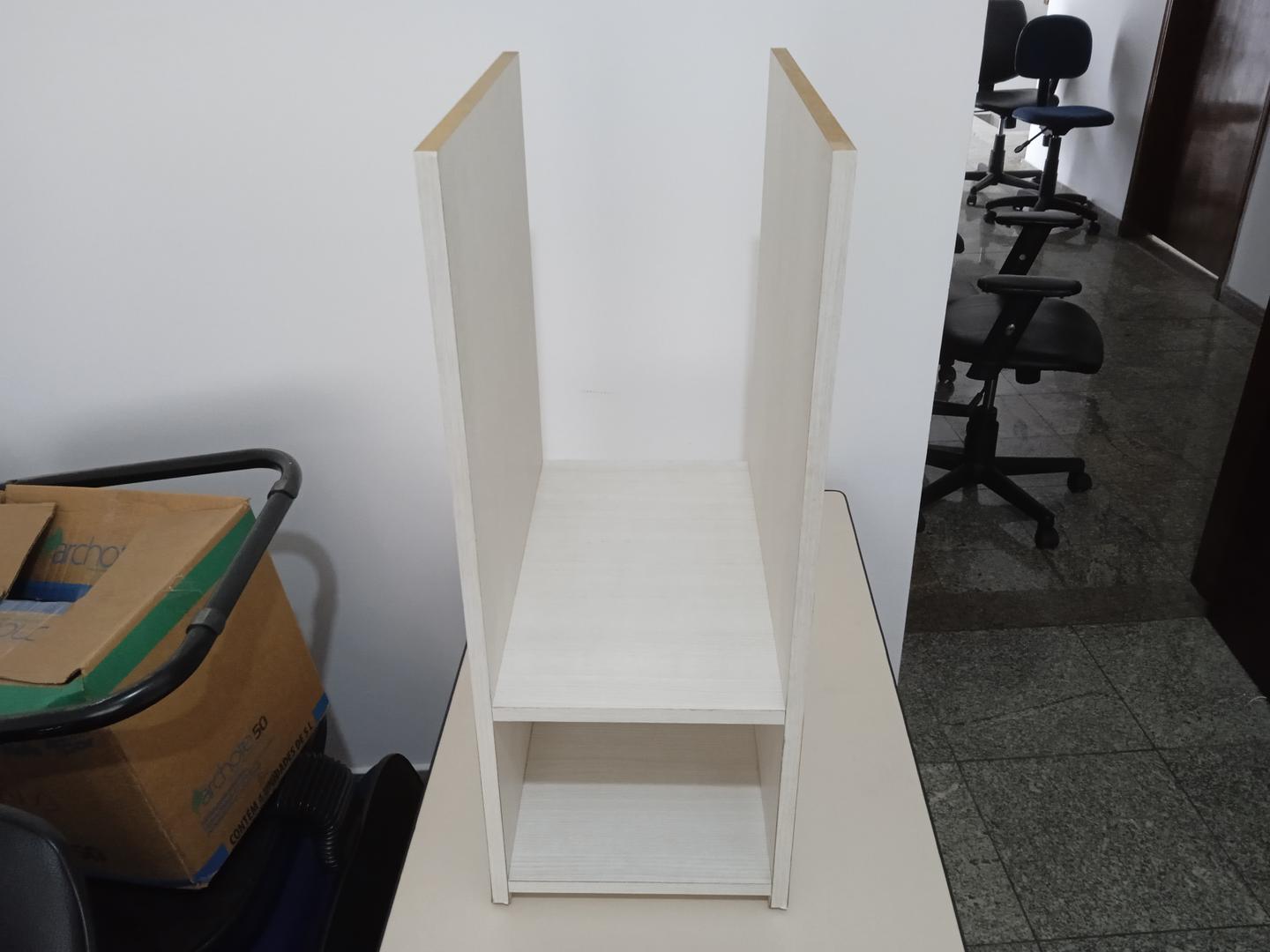 Balcão p/ recepção em MDF Branco 118 cm x 220 cm x 148 cm