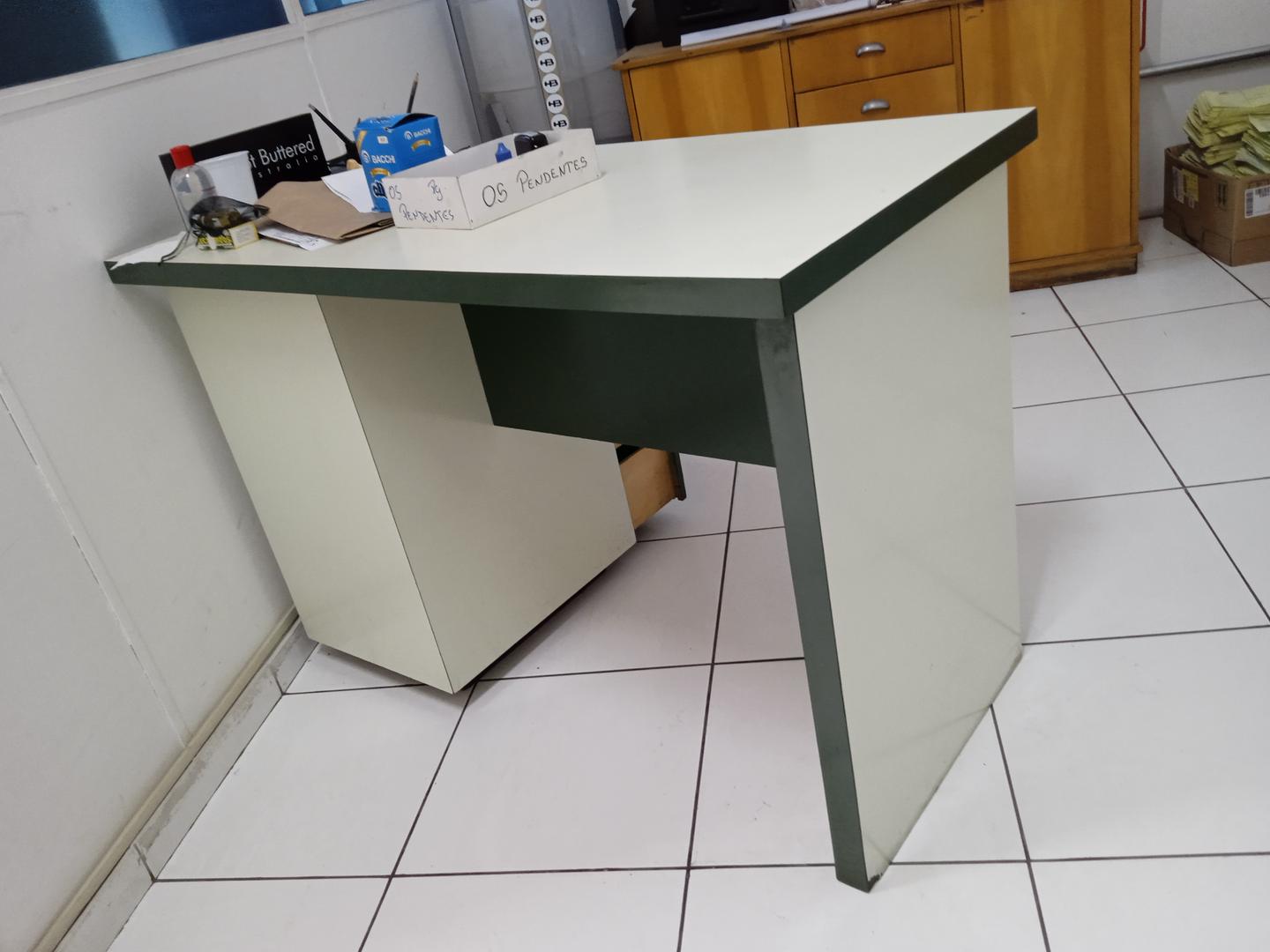 Mesa de Escritório c/ 4 gavetas em MDF Verde 80 cm x 120 cm x 60 cm