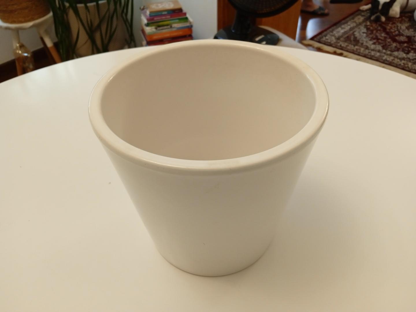 Vaso em Porcelana Branco 15 cm x 17 cm x 17 cm