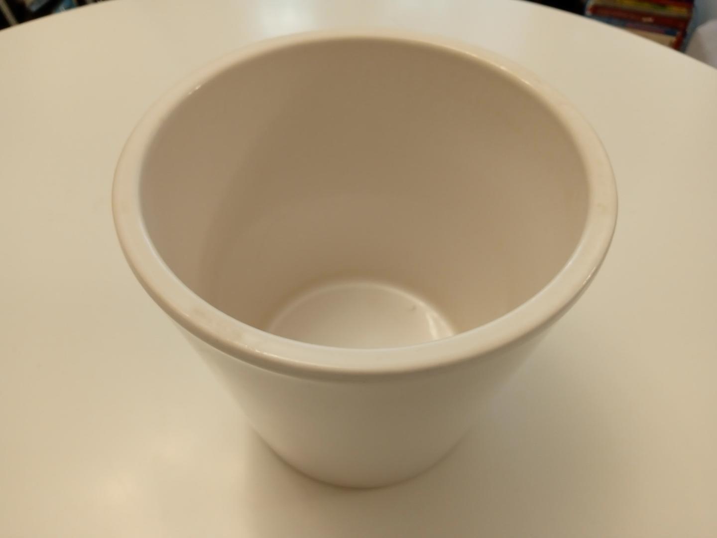 Vaso em Porcelana Branco 15 cm x 17 cm x 17 cm