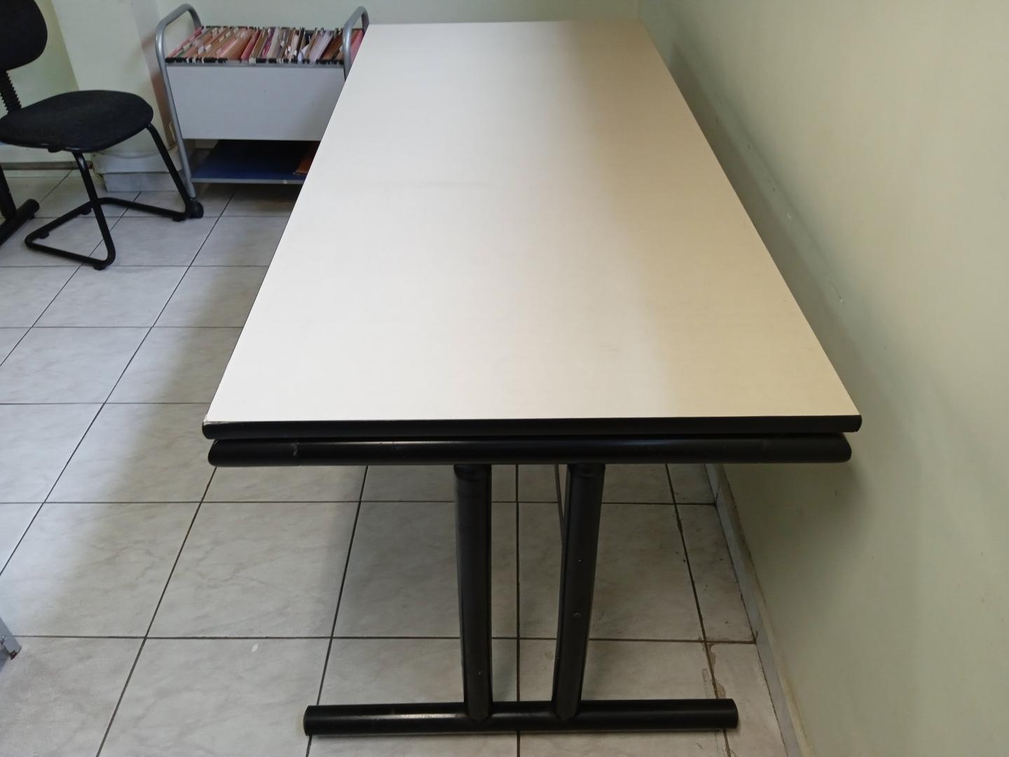 Mesa de Escritório retangular em Aço / MDF Bege 76 cm x 180 cm x 80 cm