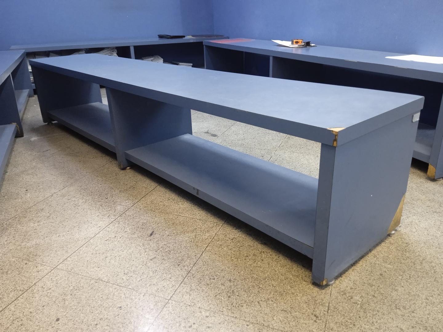 Banco em MDF Azul 40 cm x 210 cm x 40 cm