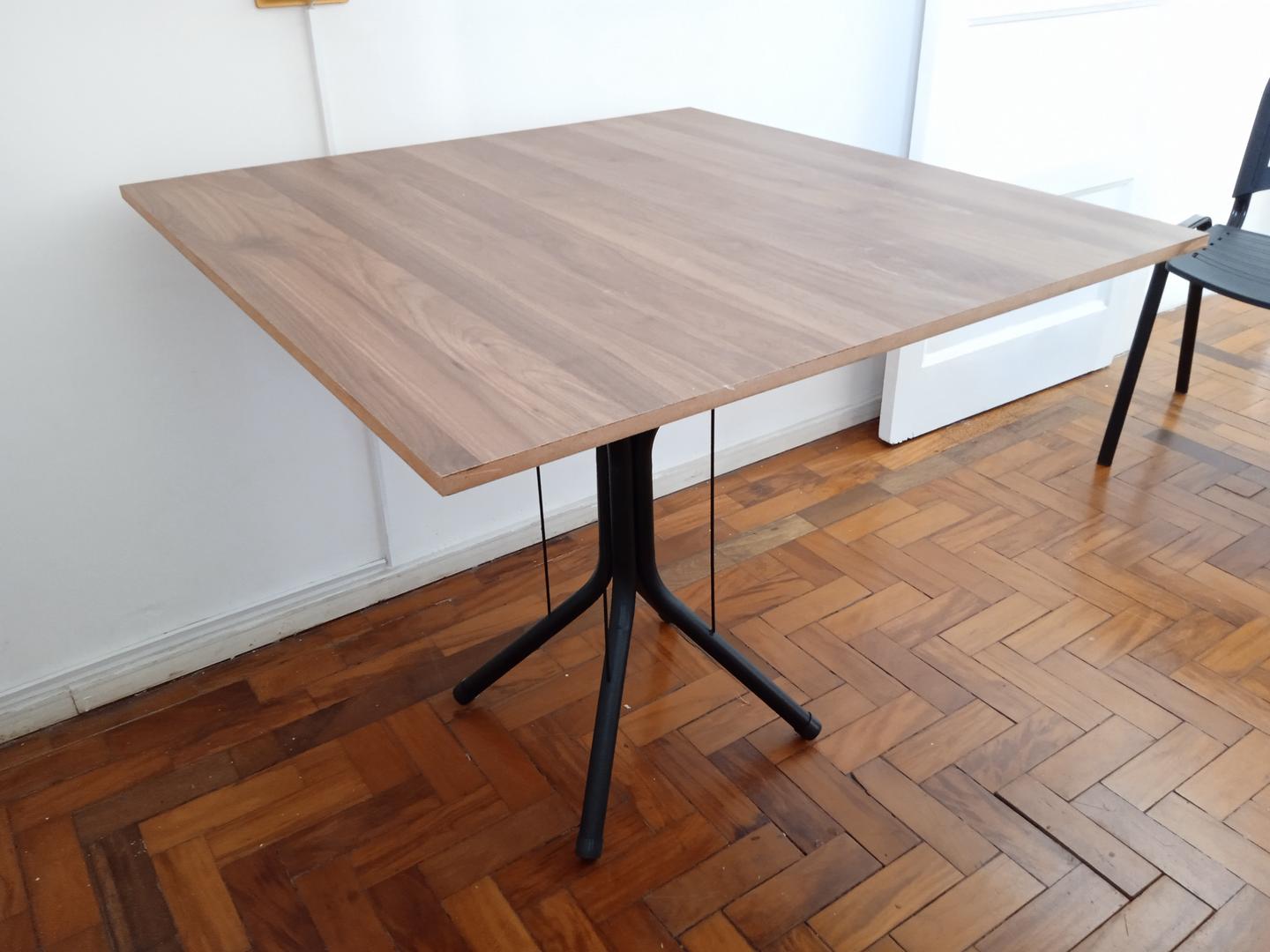 Mesa de Apoio Quadrada em Metal / MDF Marrom 78 cm x 90 cm x 90 cm