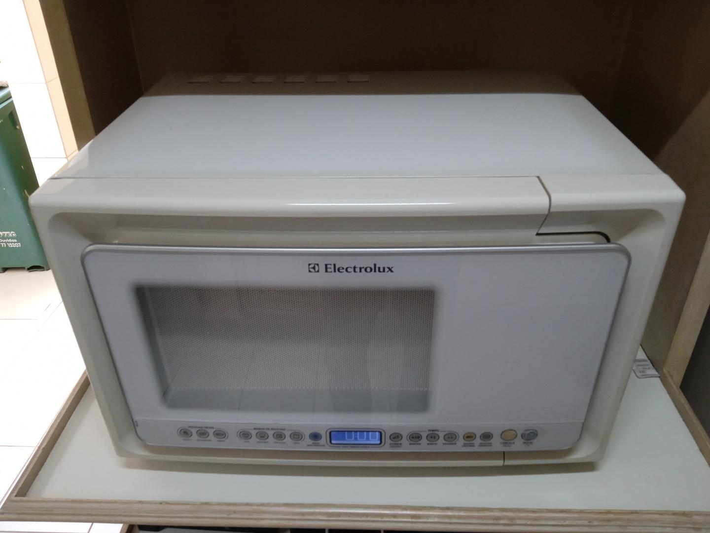 Microondas Electrolux MG41R em Plástico Branco 34 cm x 53 cm x 38 cm