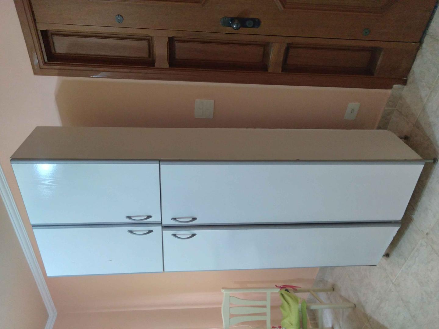 Armário de Cozinha 4 portas/4 prateleiras  em MDP Branco 212 cm x 80 cm x 35 cm