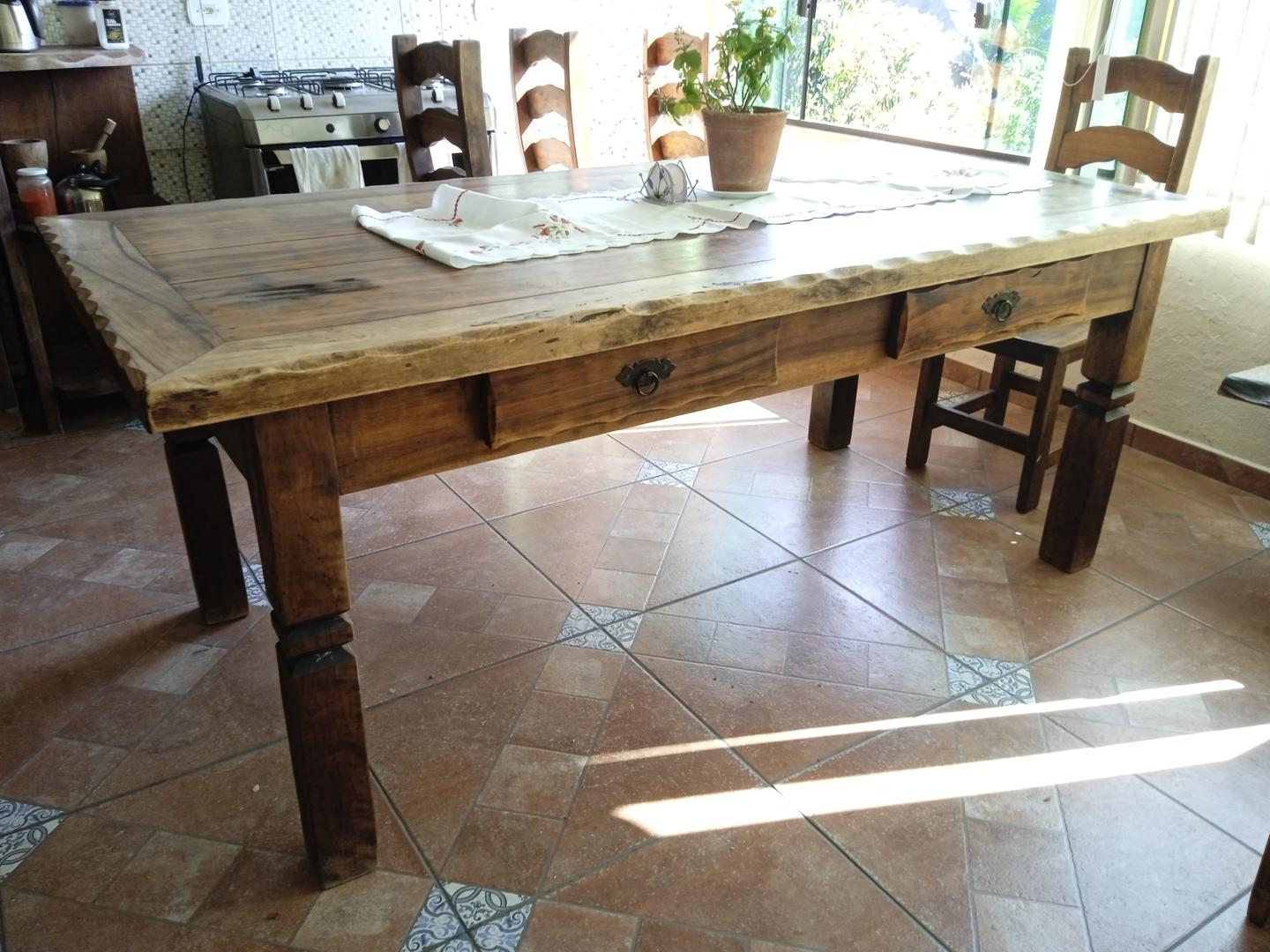 Mesa de Jantar c/ 4 Gavetas em Madeira Marrom 82 cm x 102 cm x 203 cm