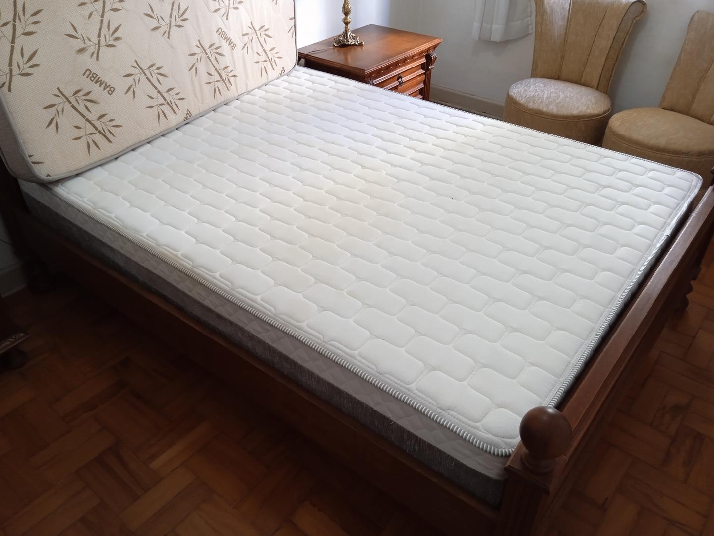 Colchão de Casal em Tecido Branco 23 cm x 140 cm x 188 cm