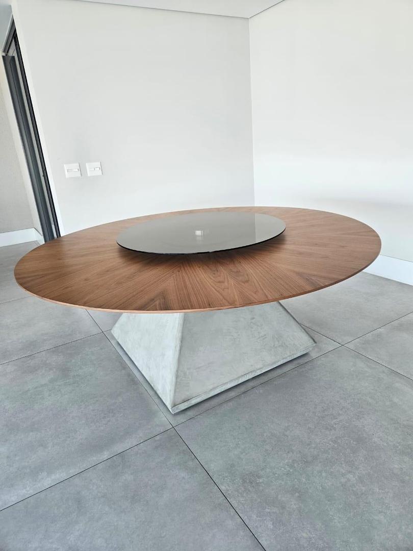 Mesa de jantar redonda c/ base em cimento marrom 78 cm x 200 cm x 200 cm