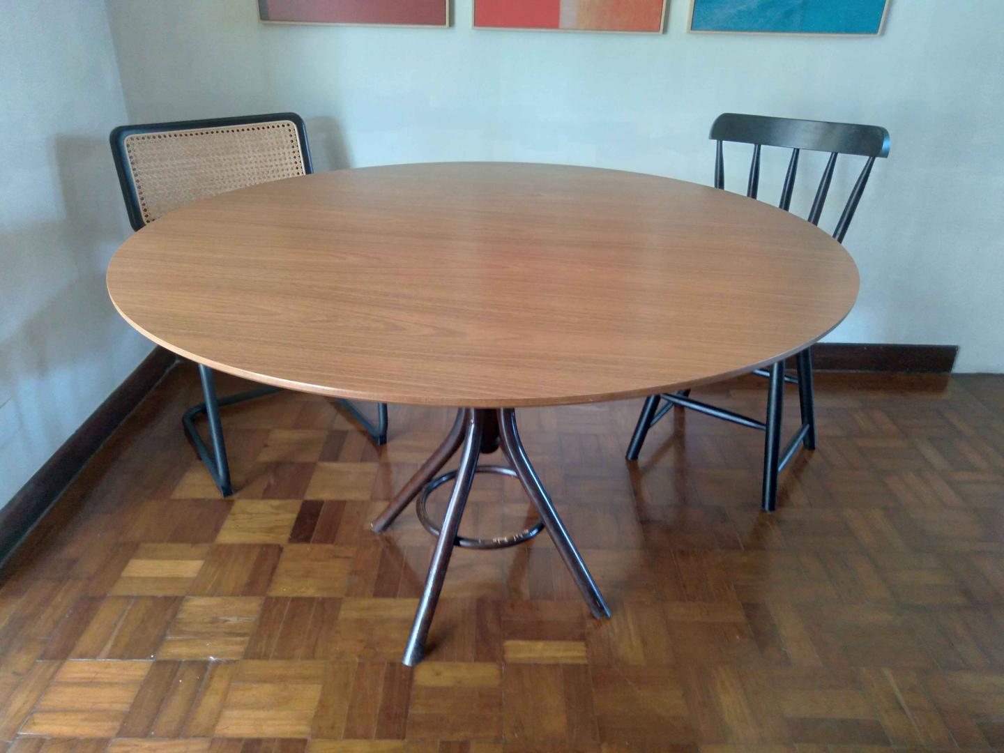 Mesa de jantar redonda s/ cadeiras em Madeira Marrom 76 cm x 120 cm x 120 cm