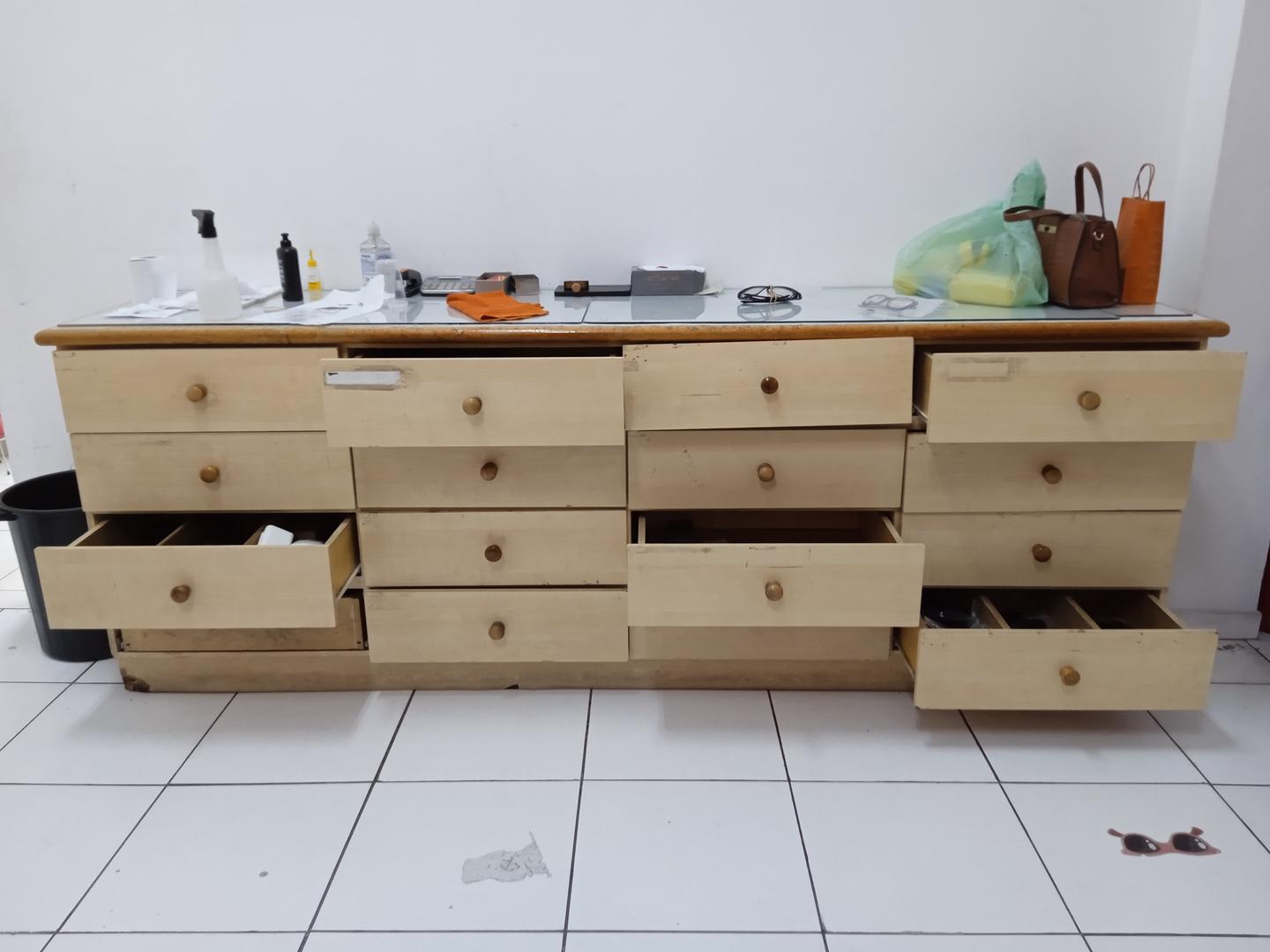 Buffet c/ 16 gavetas em MDF Bege 88 cm x 240 cm x 56 cm