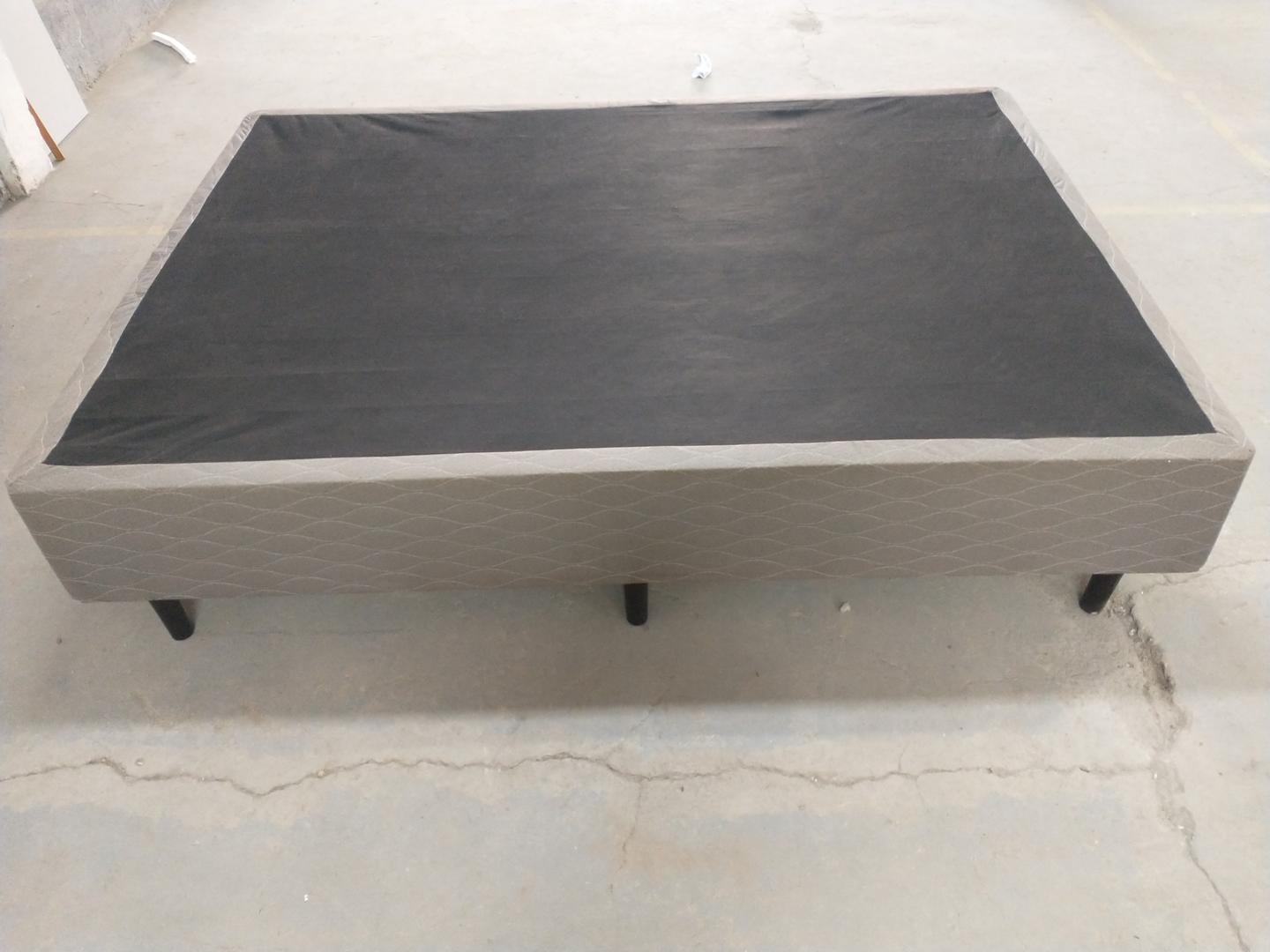 Cama box de casal padrão em Madeira / Tecido Cinza 37 cm x 138 cm x 188 cm