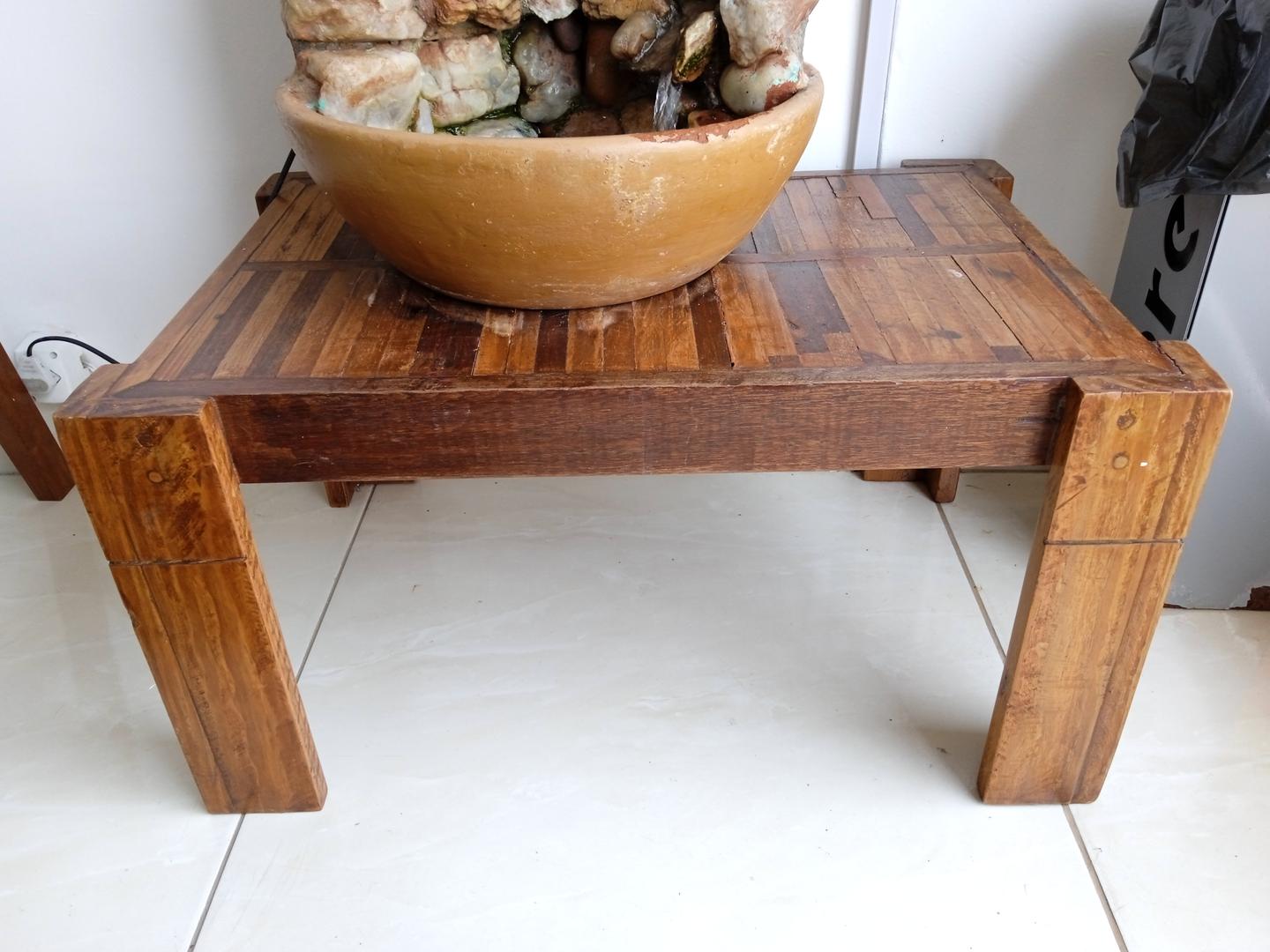 Mesa de apoio em Madeira Marrom 33 cm x 64 cm x 44 cm