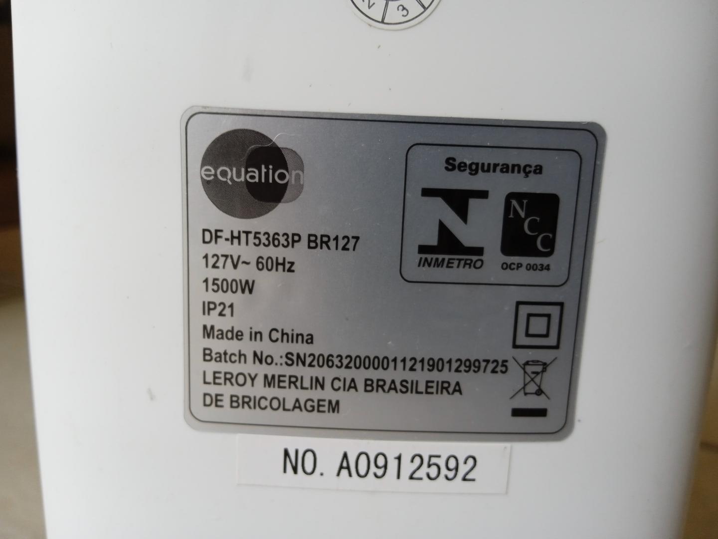 Aquecedor de Ambiente Torre Portátil Equation DF-HT5363P em Plástico / Aço Branco