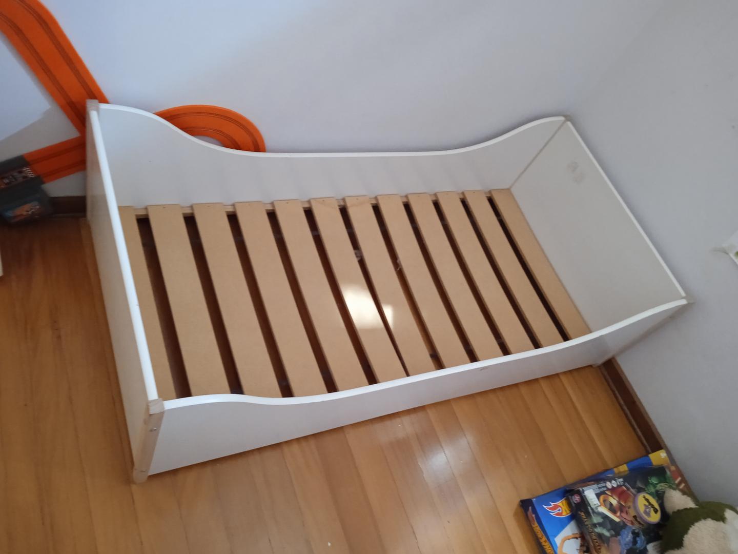 Cama Infantil em MDF Branca 49 cm x 85 cm x 170 cm