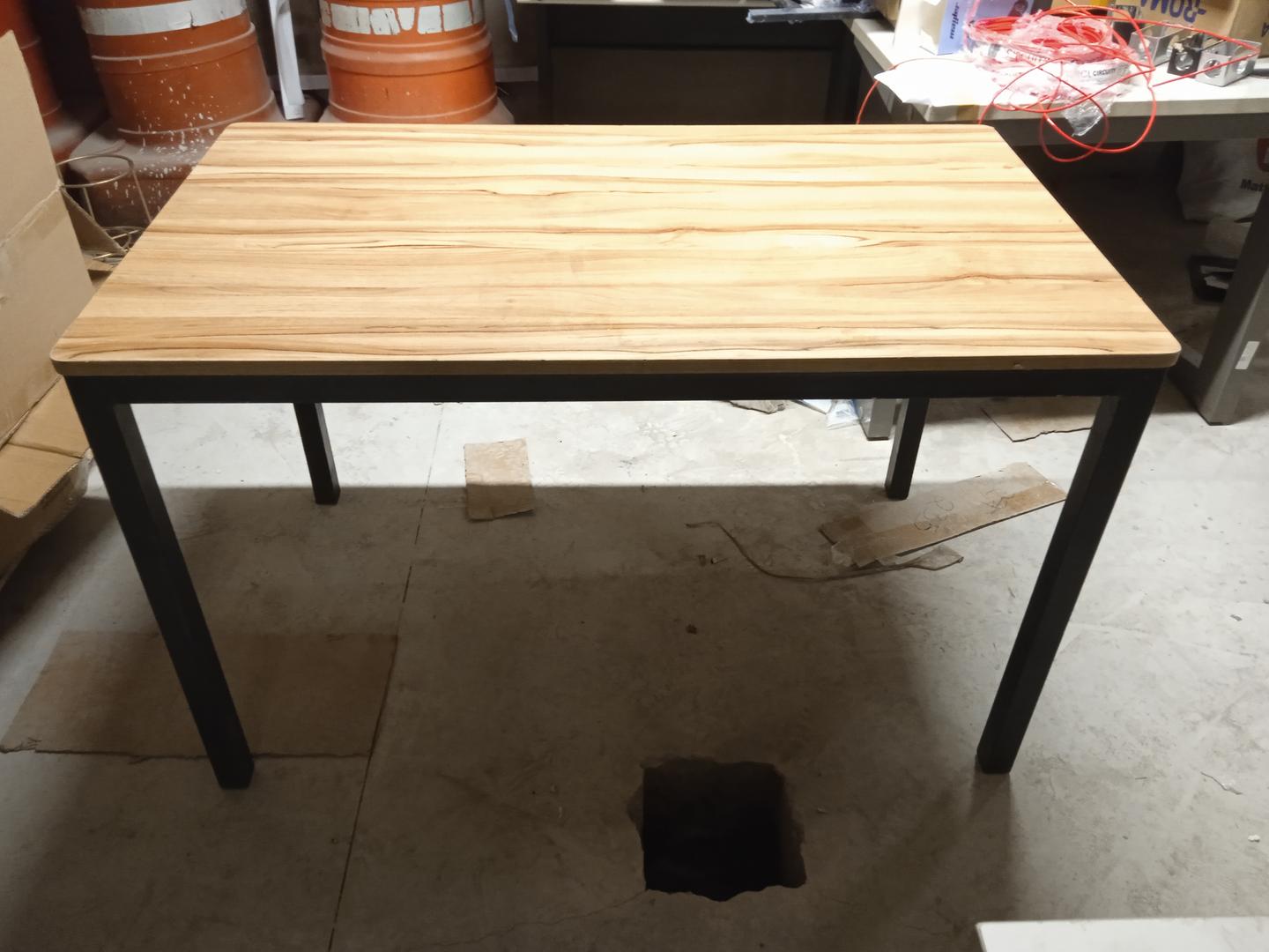 Mesa de escritório industrial em Aço / MDF Bege 75 cm x 70 cm x 120 cm