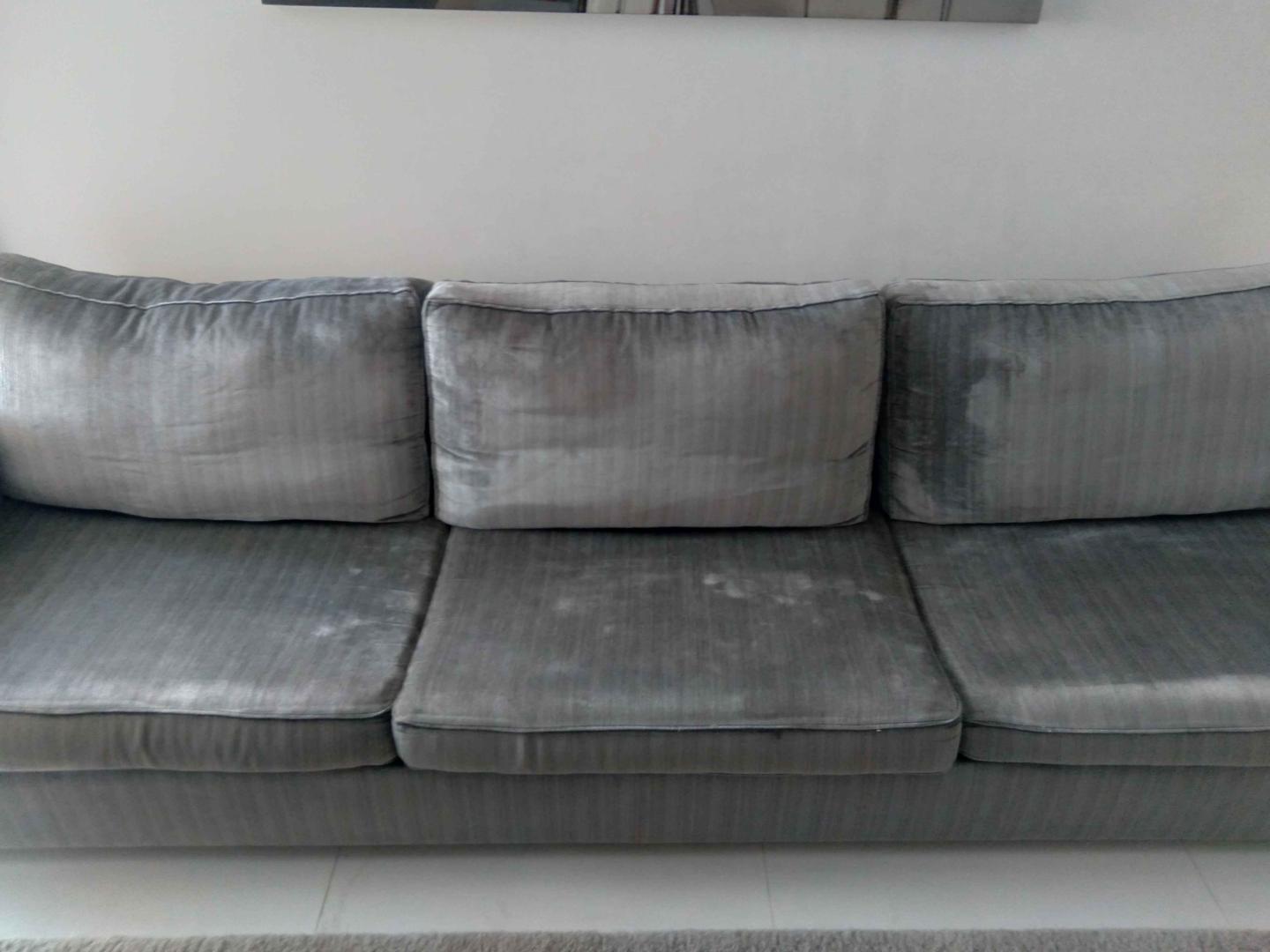 Sofá 3 lugares  Brentwood em Suede / Estofado Cinza 64 cm x 290 cm x 100 cm