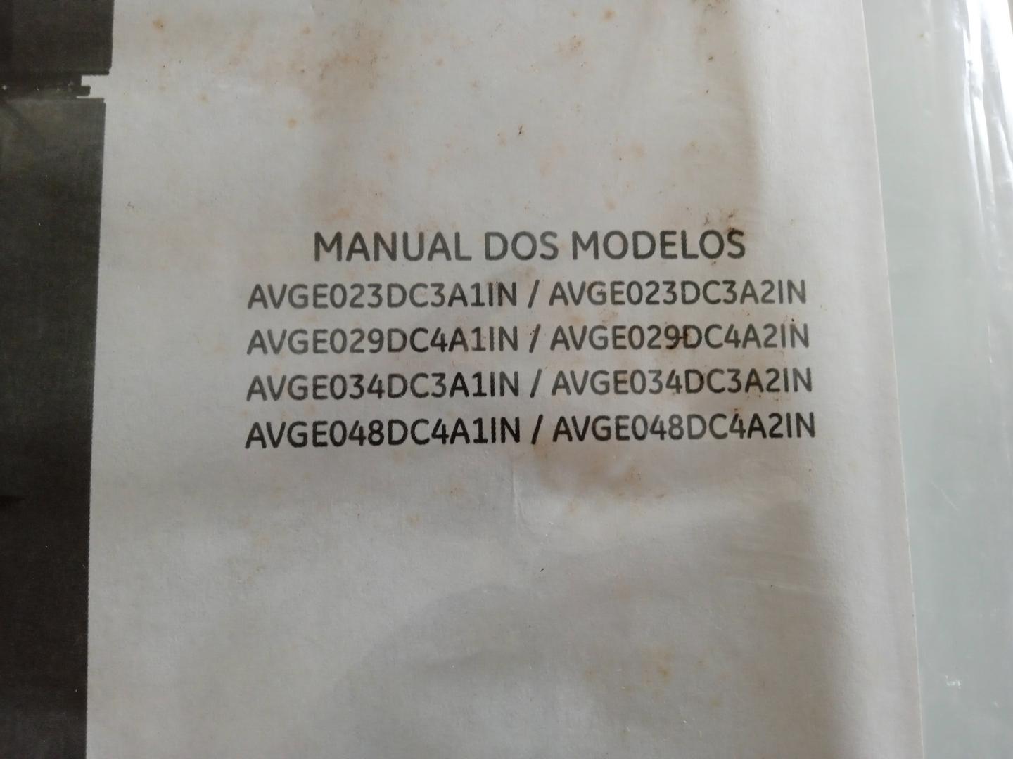 Adega de vinho GE em Aço / Vidro Preto 62 cm x 48 cm x 50 cm