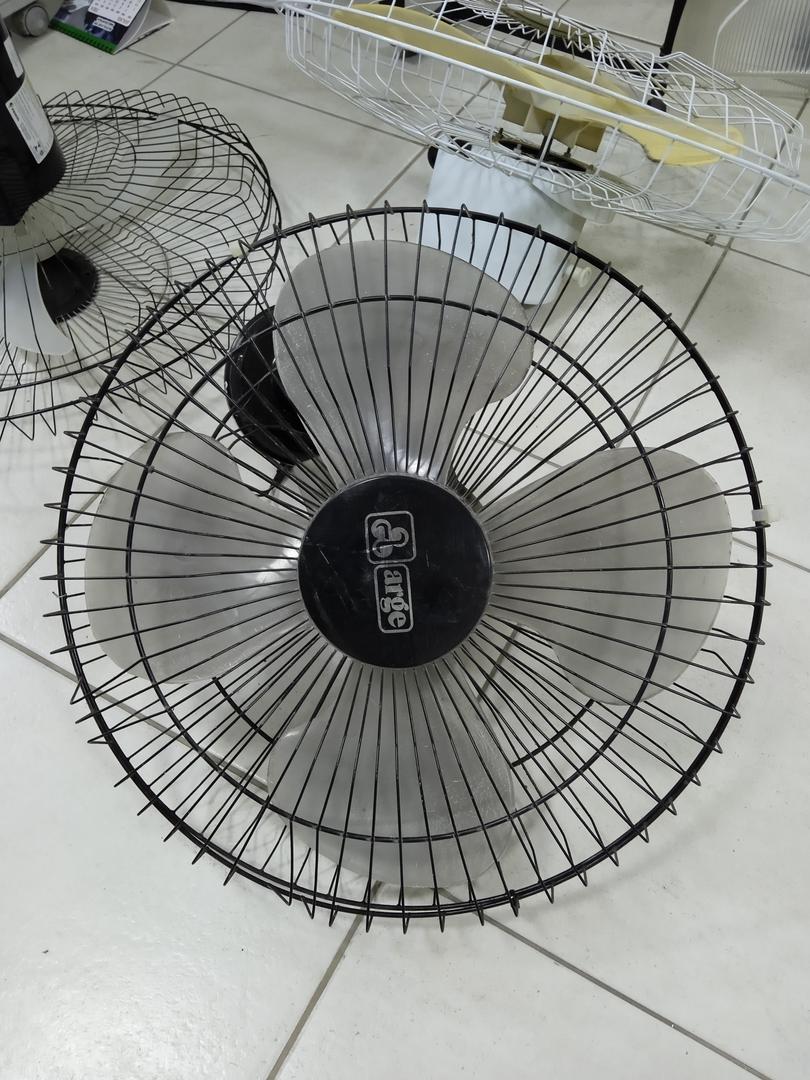 Ventilador de Parede Arge em Metal Cinza 50 cm x 50 cm x 20 cm