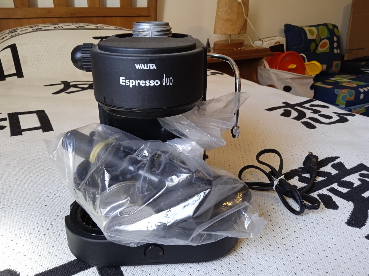 Cafeteira elétrica Espresso Duo Philips TYP HD 5660/A em Plástico Preto