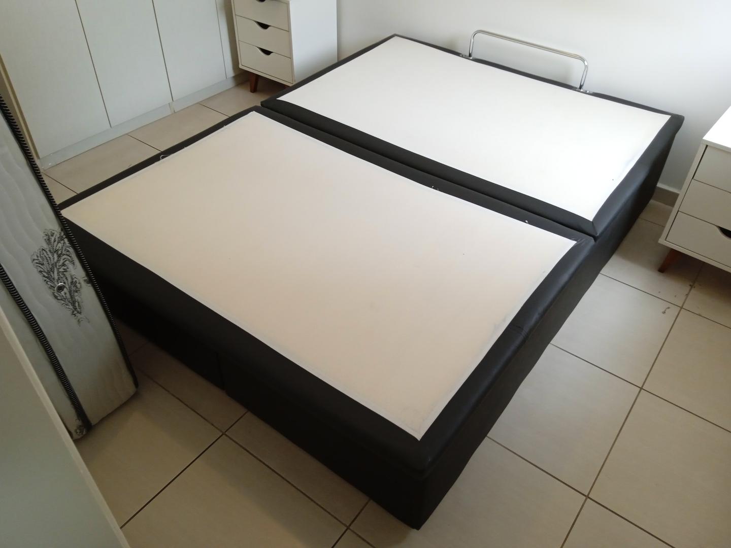 Cama box baú de casal padrão Ortobom Skin Black em Couro Ecológico / Tecido Preto