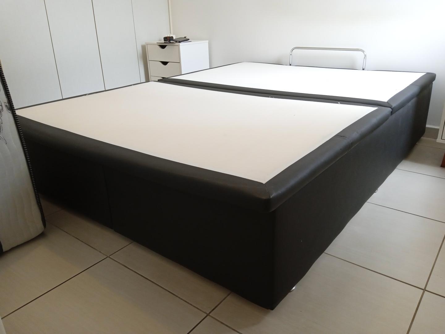 Cama box baú de casal padrão Ortobom Skin Black em Couro Ecológico / Tecido Preto