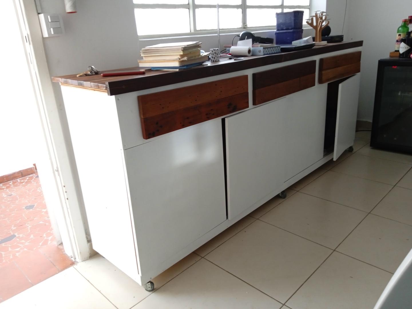 Buffet c/ 3 gavetas e 4 portas em Madeira Branco 89 cm x 223 cm x 44 cm