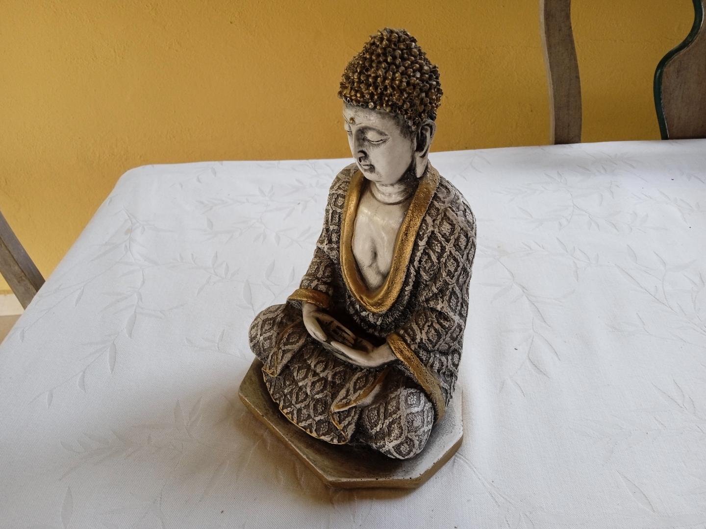 Bibelô/Enfeite Buda em Resina Marrom 24 cm x 17 cm x 12 cm