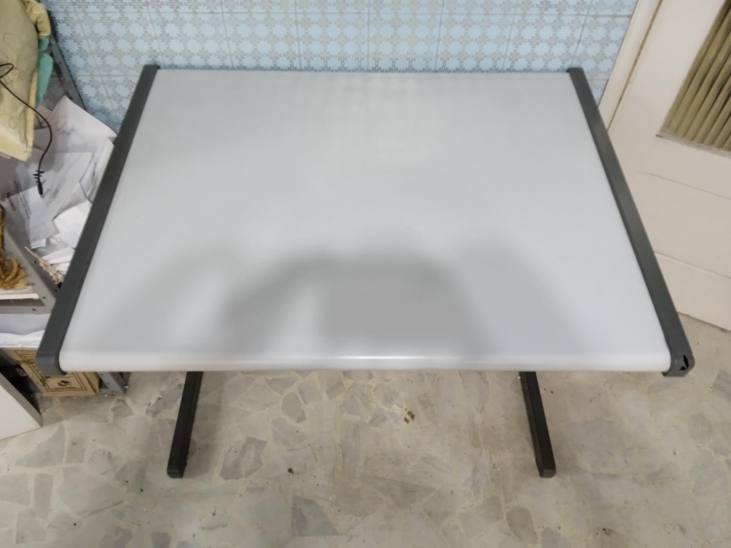 Mesa de escritório em MDF / Aço Cinza 73 cm x 96 cm x 74 cm