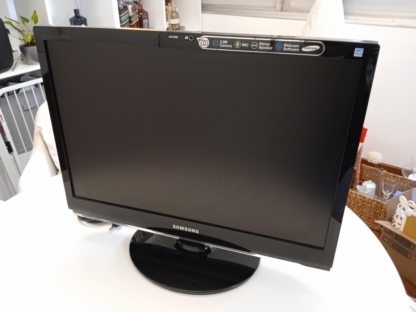 Monitor Samsung 2263UW com webcam