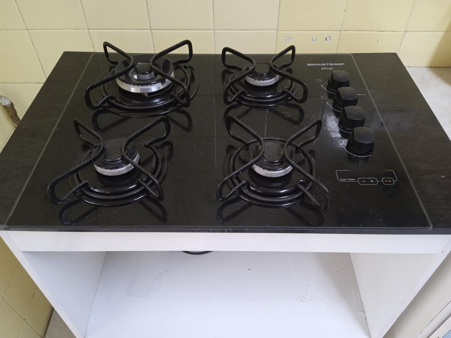 Cooktop 4 Bocas Brastemp Ative em Vidro Preto 10 cm x 60 cm x 50 cm