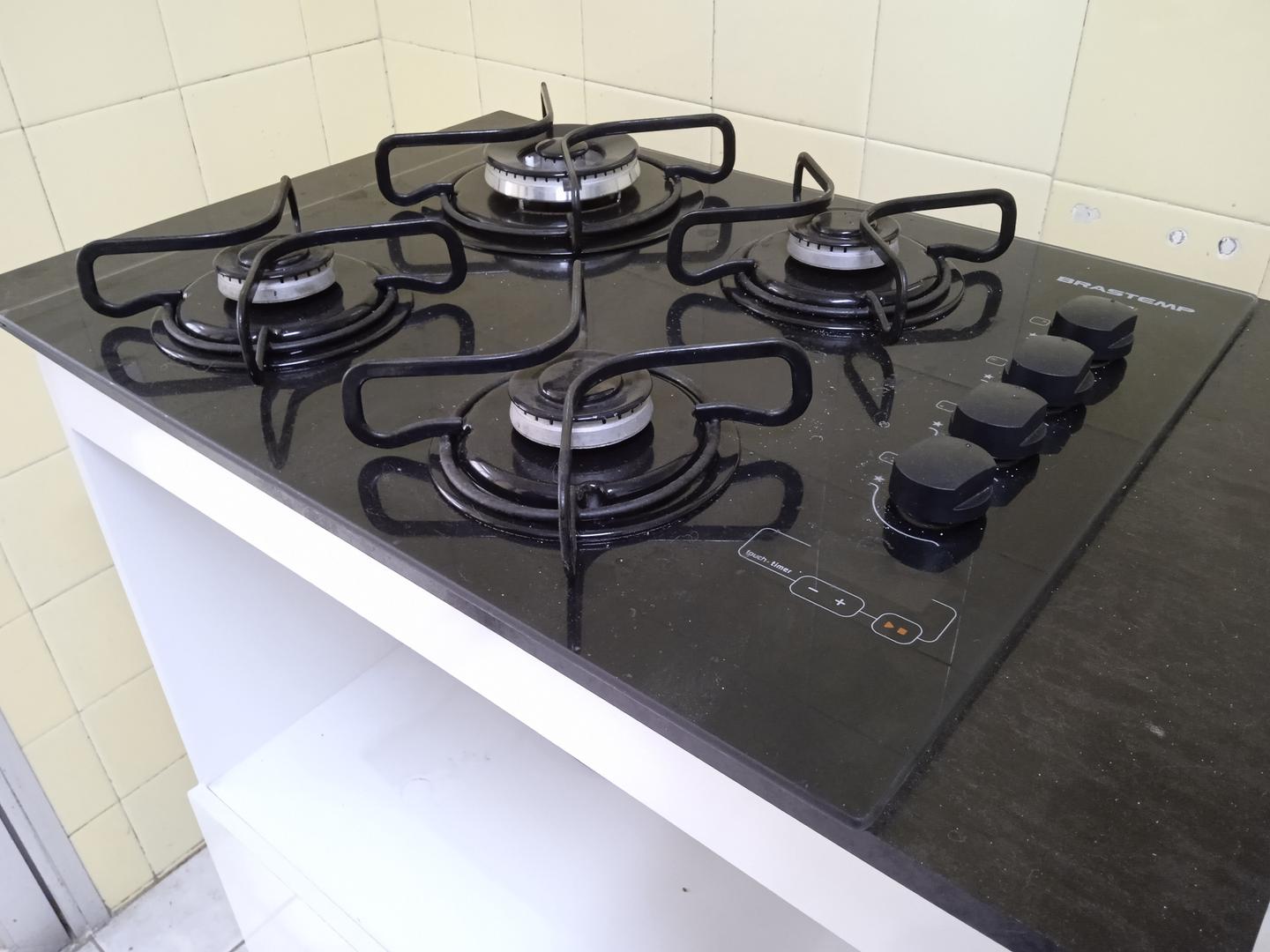 Cooktop 4 Bocas Brastemp Ative em Vidro Preto 10 cm x 60 cm x 50 cm