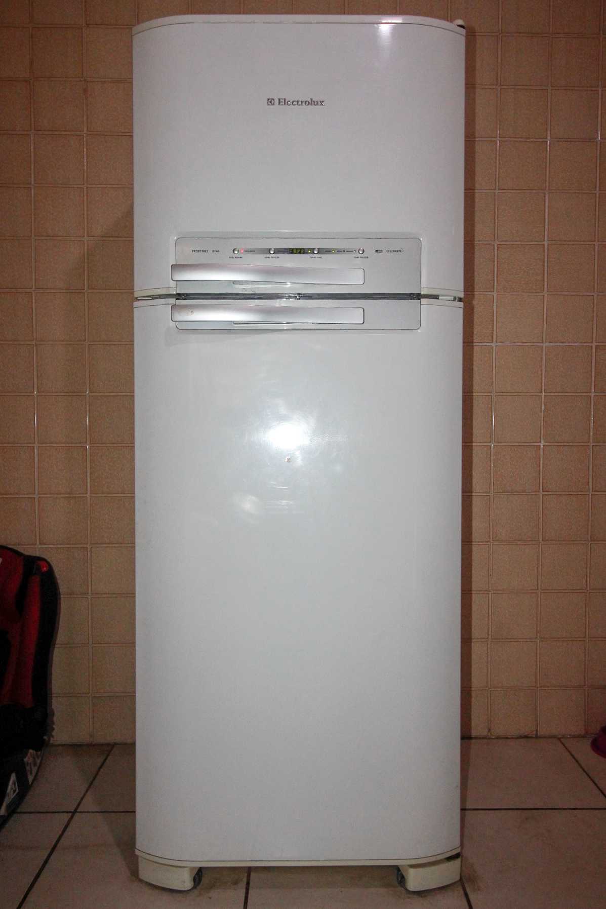 Geladeira 402L Frost Free Duplex Electrolux DF46 127v Branco 180 cm x 69 cm x 64 cm
