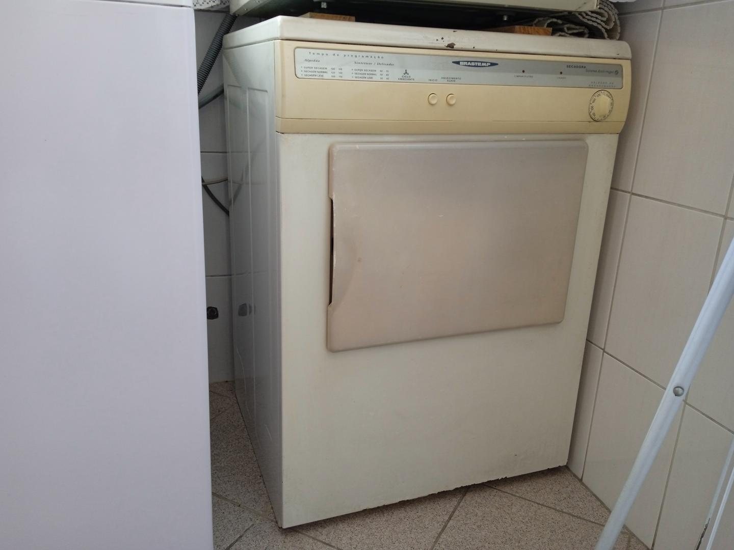 Máquina de secar roupas Brastemp em Aço Bege 60 cm x 50 cm x 56 cm