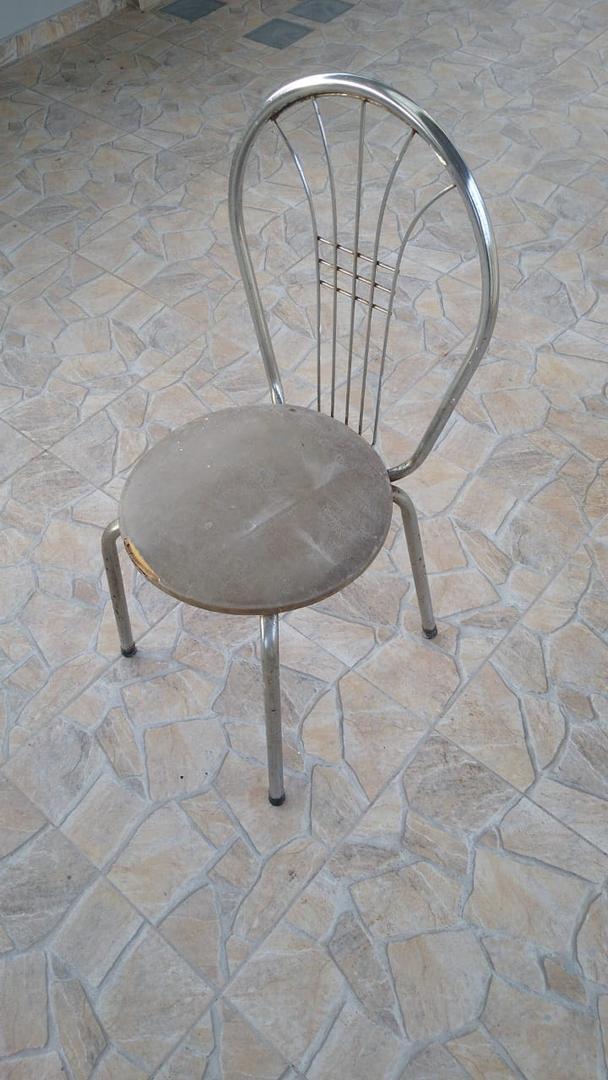 Cadeira de jantar estofada fixa s/ braços em Aço / Estofado Cinza 93 cm x 40 cm x 52 cm