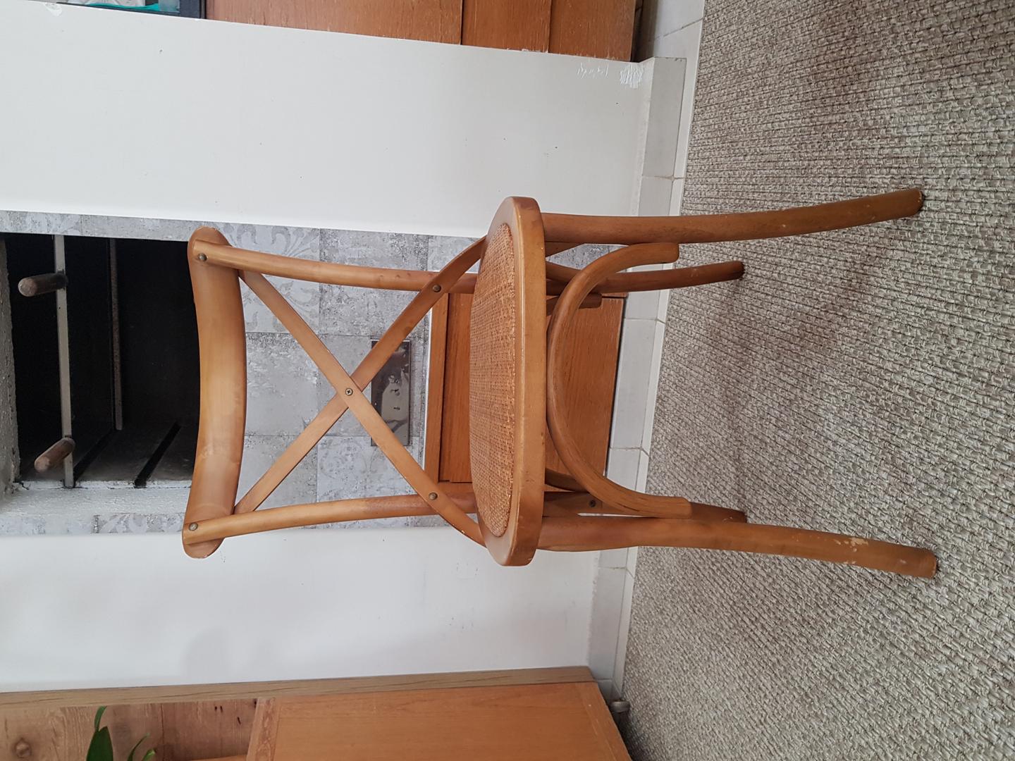 Cadeira de Jantar fixa e s/ braços  em Madeira Bege 0.8 cm x 2 cm x 0.99 cm