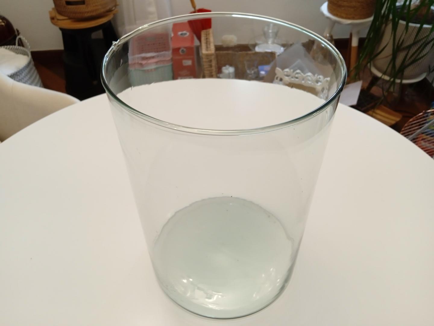 Vaso Cilíndrico  em Vidro Transparente 30 cm x 20 cm x 20 cm