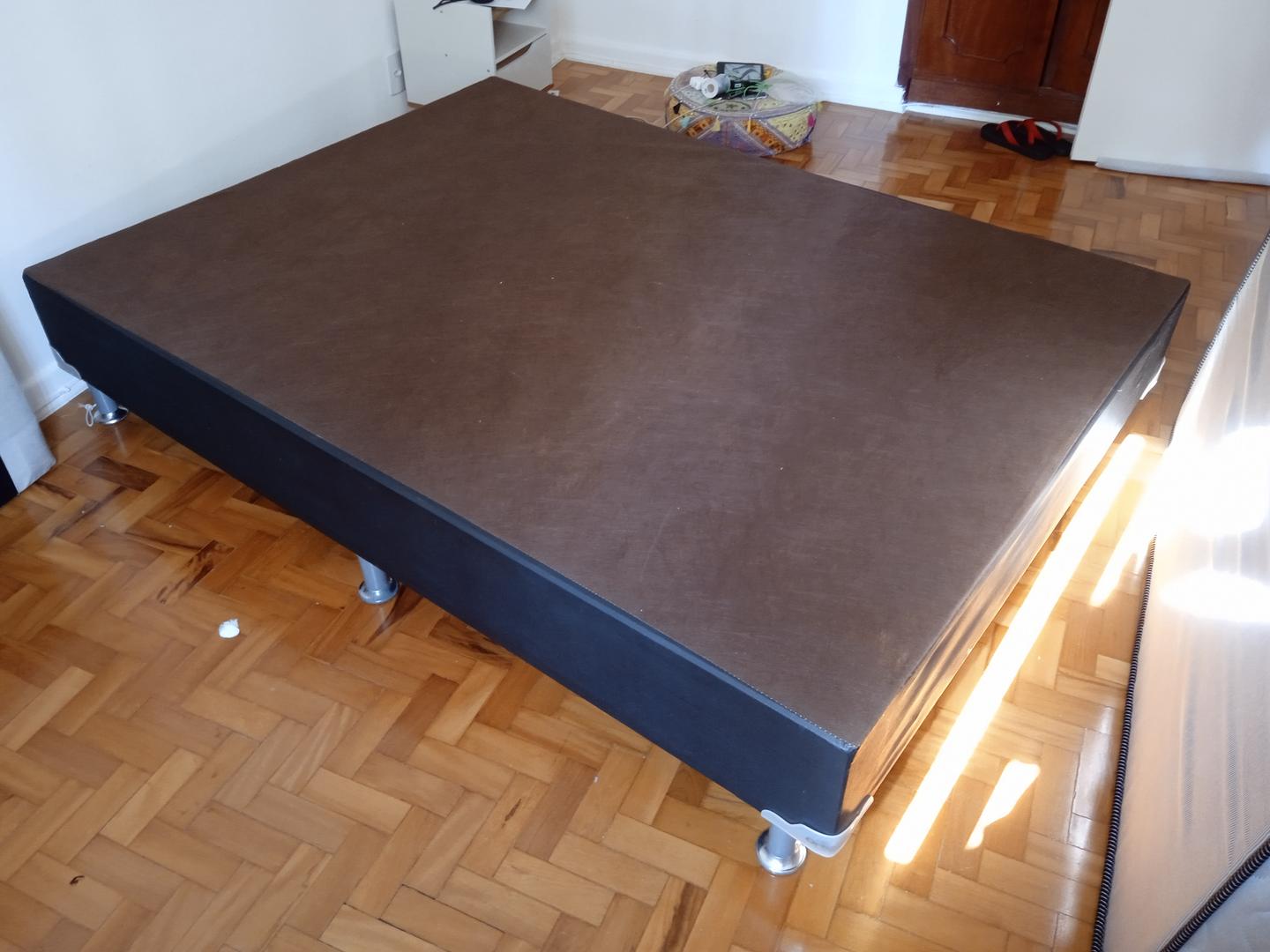 Cama Box Casal Ortobom em Madeira Marrom 35 cm x 138 cm x 188 cm