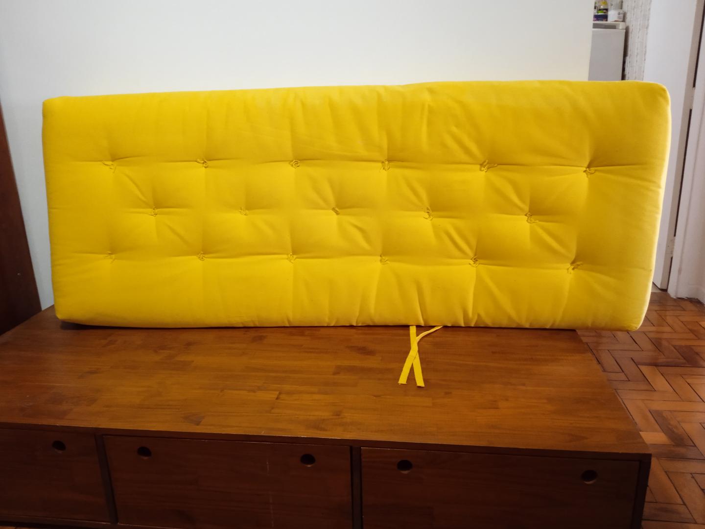 Futon em Espuma / Tecido Amarelo 20 cm x 76 cm x 190 cm