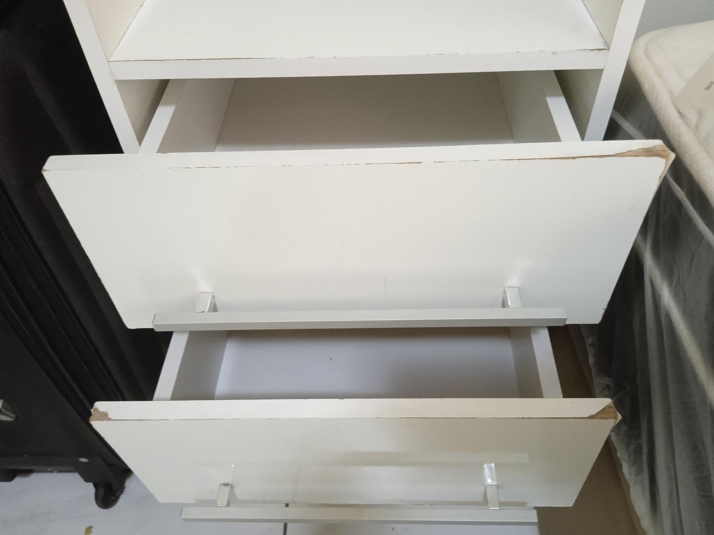 Guarda roupas Modulado c/ 5 portas 2 gavetas 1 nicho e 1 prateleira em MDF Branco