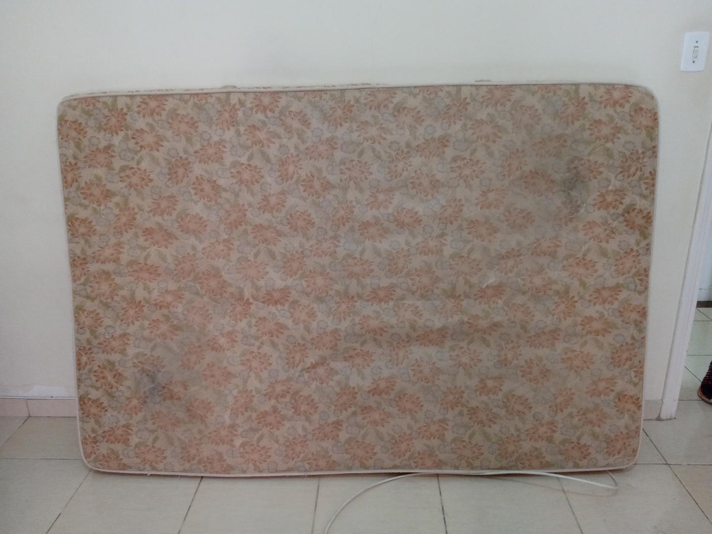 Colchão de casal padrão Probel em Espuma / Tecido Laranja 18 cm x 138 cm x 188 cm