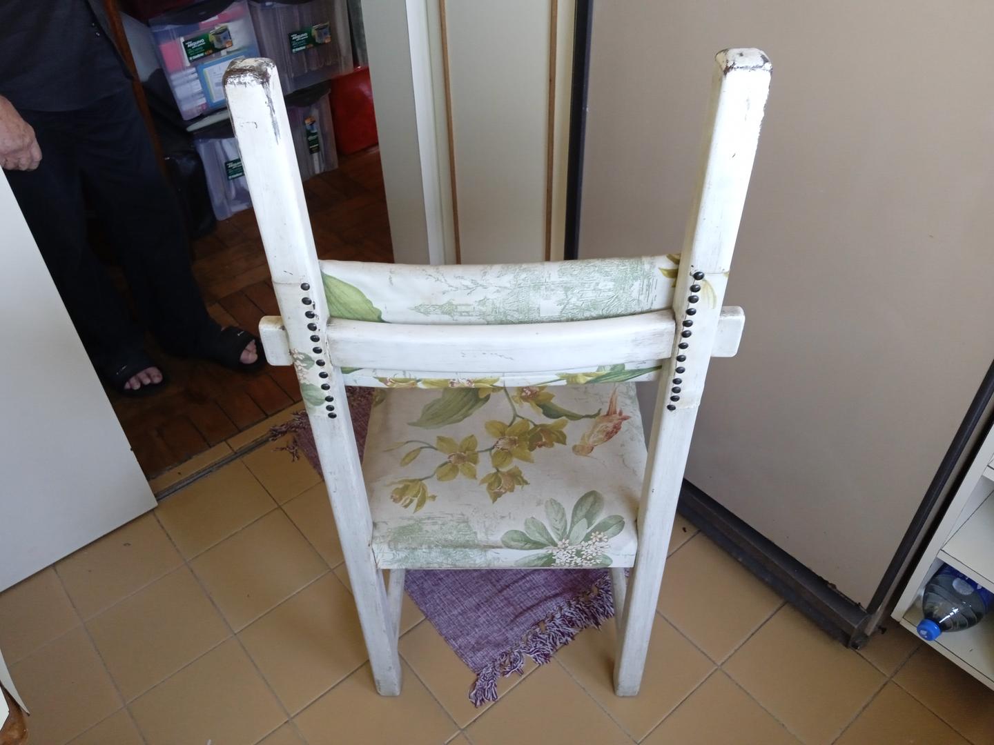 Cadeira fixa estofada s/ braços em Madeira / Estofado Verde 110 cm x 51 cm x 44 cm